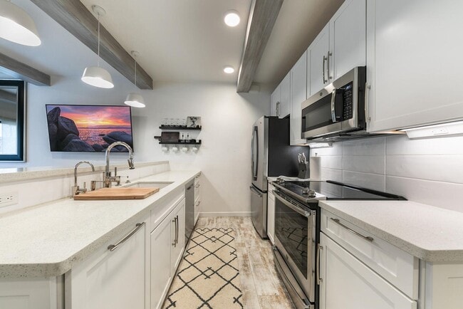 Building Photo - 36 RC