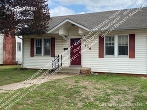 Building Photo - 734 Marland-