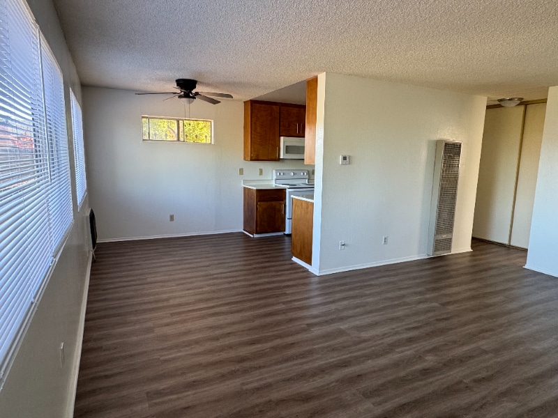 Building Photo - 121 Yorkshire Ct