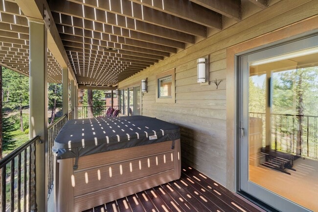 Building Photo - Tahoe Elegance