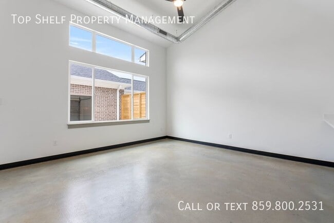 Building Photo - Beautiful New Construction !
