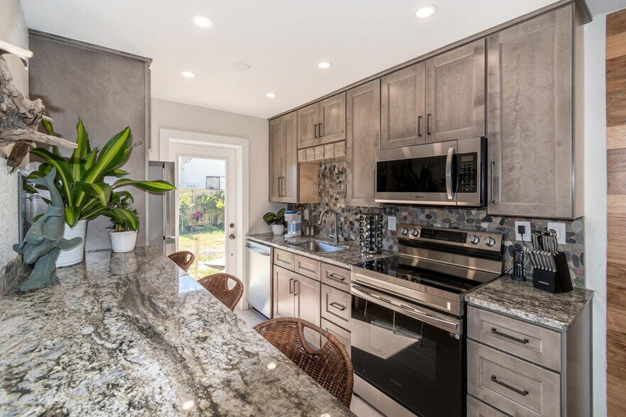 Building Photo - 400 S Atlantic Ave