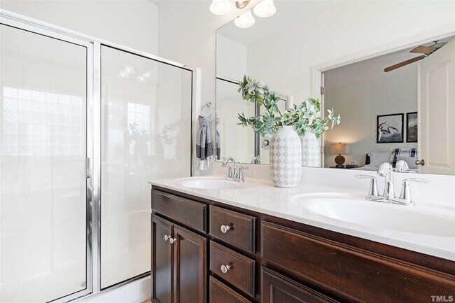 Building Photo - 7921 Dukes Dynasty Dr