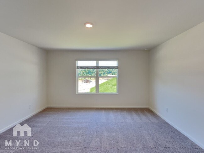 Building Photo - 3569 Bluebird Ct