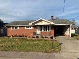 Building Photo - 204 19th street