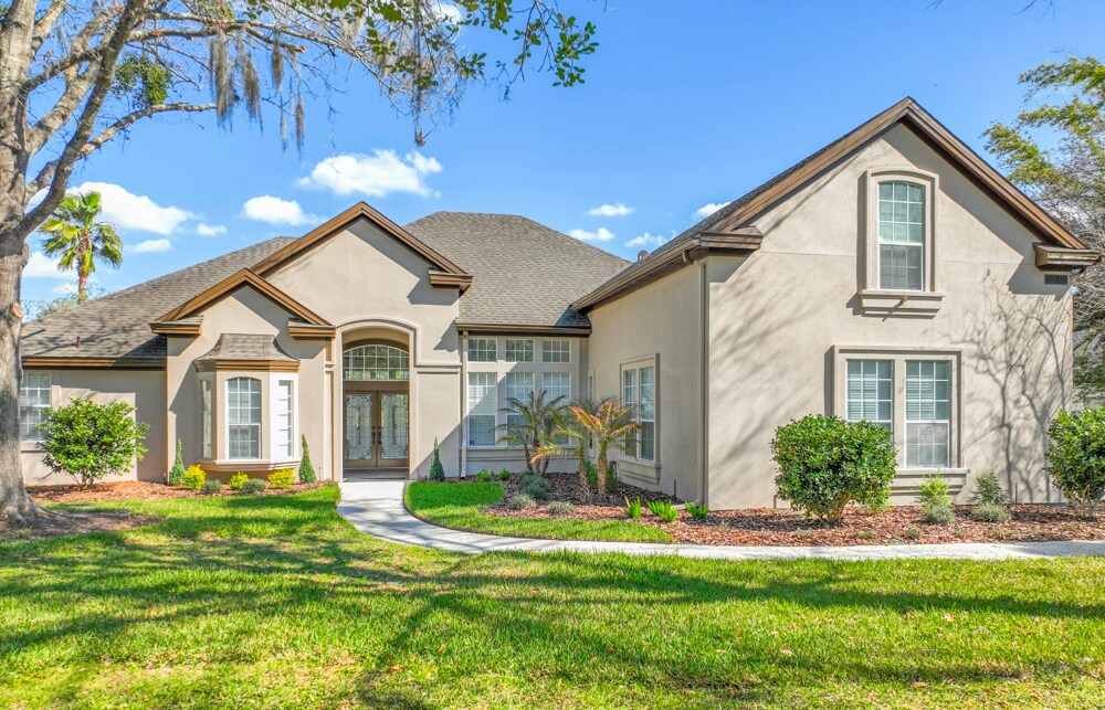 Building Photo - 10061 Vineyard Lake Rd E