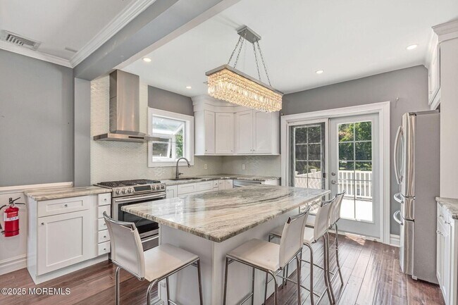 Building Photo - 76 South St