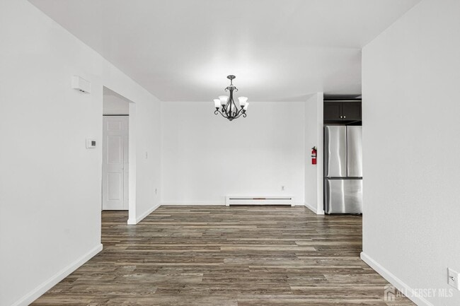 Building Photo - 128 Cricket Ln