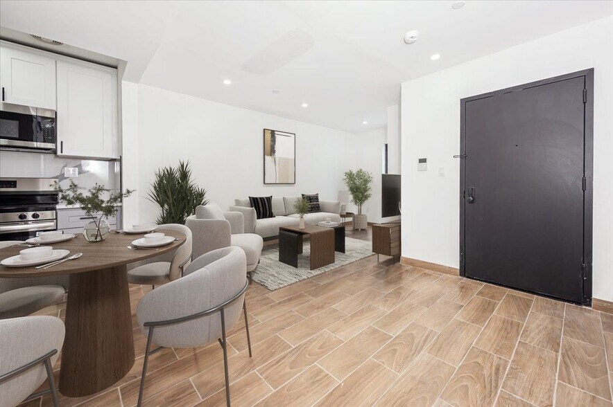 Building Photo - 218-36 133rd Rd