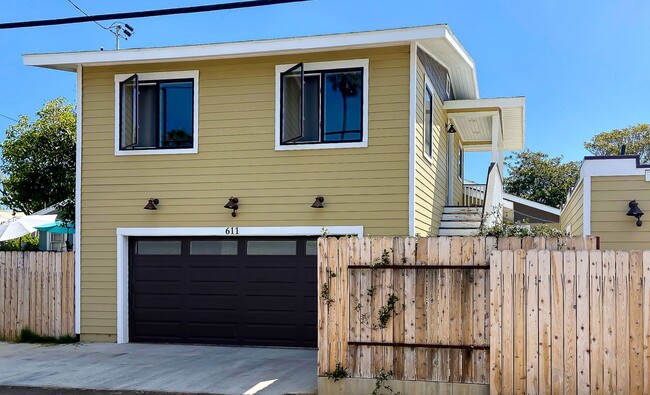 Building Photo - Freeman