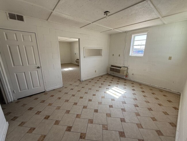 Building Photo - 1/1 House in Cedartown $795