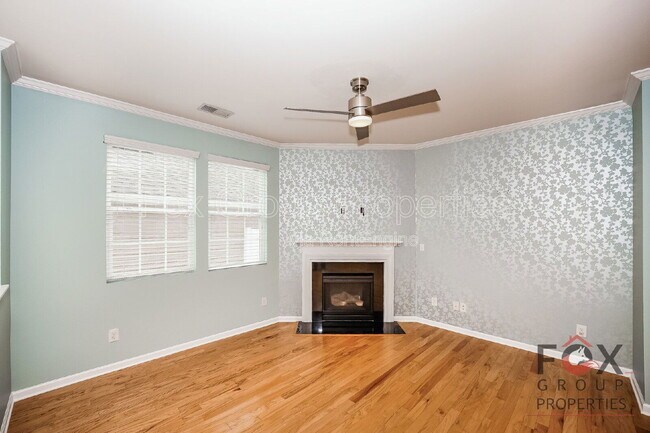 Building Photo - 18442 W Catawba Ave