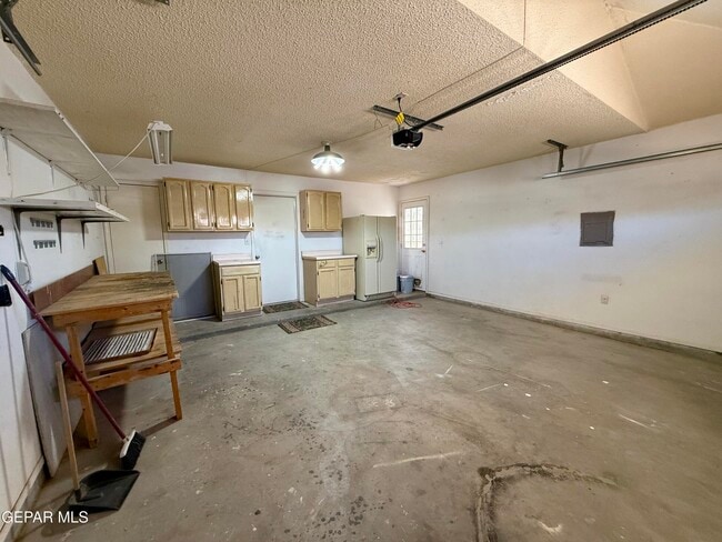 Building Photo - 10924 Walden Pond Ln