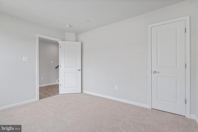 Building Photo - 12606 BRANCH HOLLOW Ln