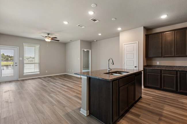 Building Photo - 1304 Elise Ave