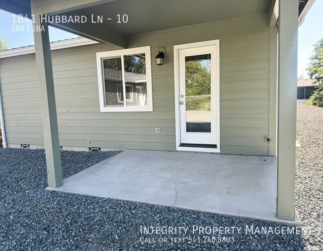 Building Photo - 1841 Hubbard Ln