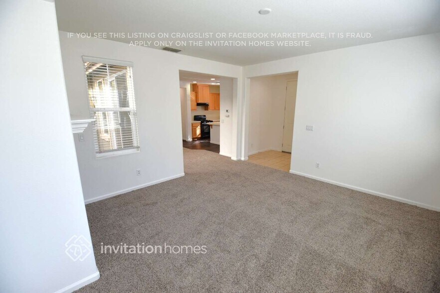 Building Photo - 260 Wapello Cir