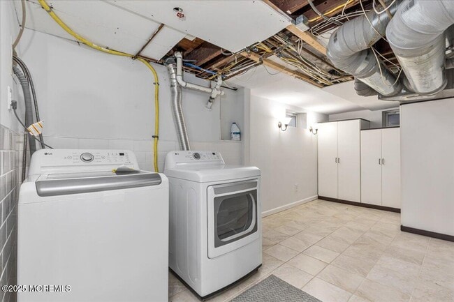 Building Photo - 14 Prospect Ave N