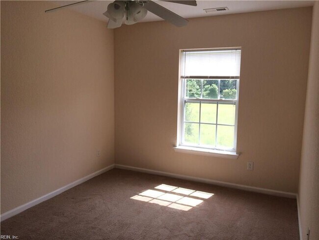 Building Photo - 604 Teton Cir
