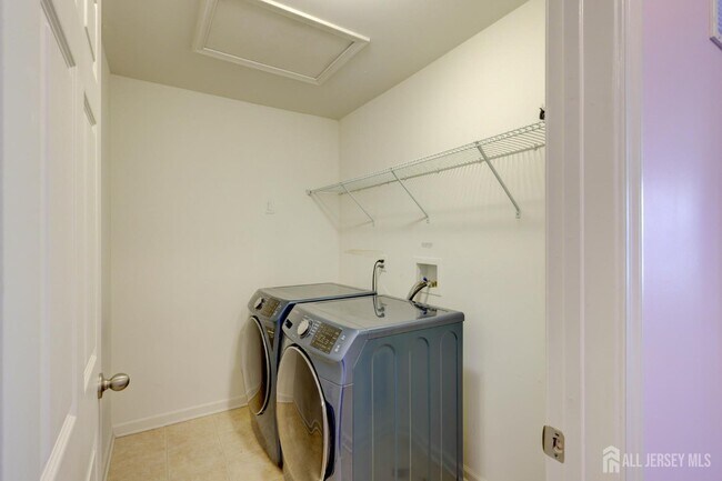 Building Photo - 101 Pearce Ln