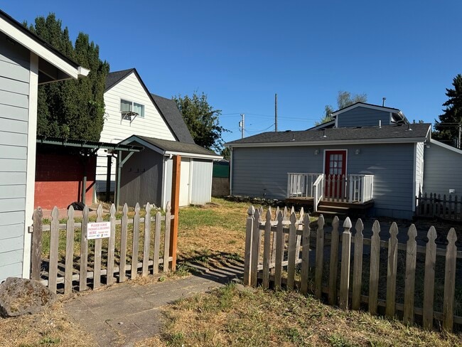 Building Photo - 5501 108th Ave Ct E
