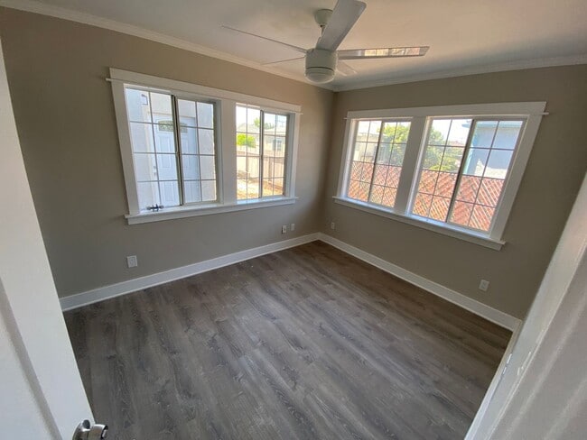 Building Photo - Renovated 5 bed 3 bath house on Art St