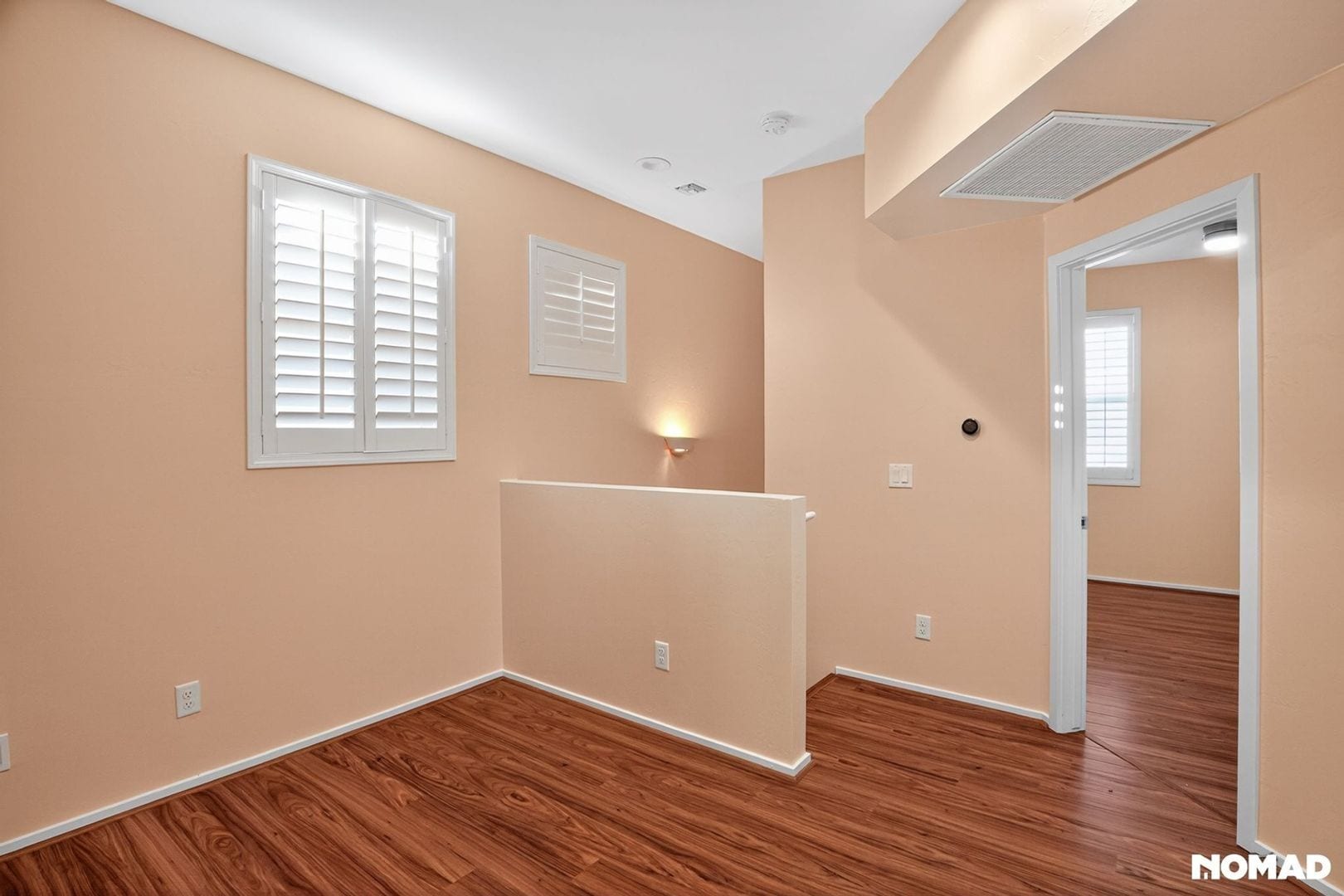 Building Photo - 841 E Park Modern Dr