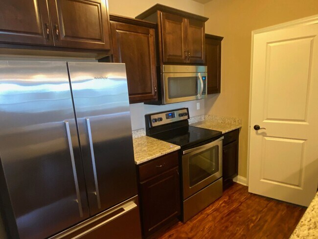 Building Photo - 2815 Northridge Pkwy