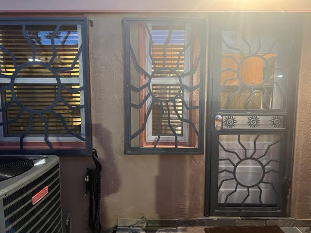 Building Photo - 1405 San Carlos Rd SW