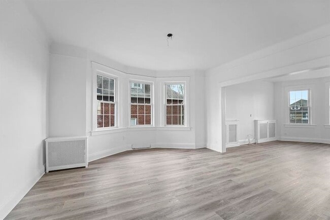 Building Photo - 7308 John F. Kennedy Blvd