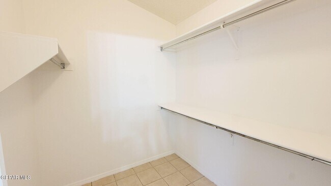 Building Photo - 604 Wind River Ave