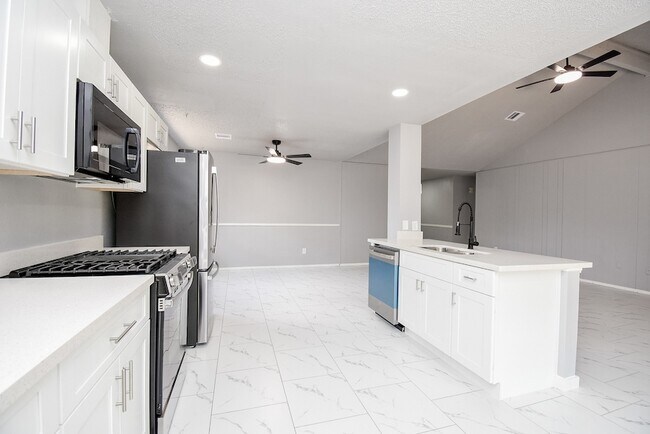 Building Photo - 23515 Briarcreek Blvd