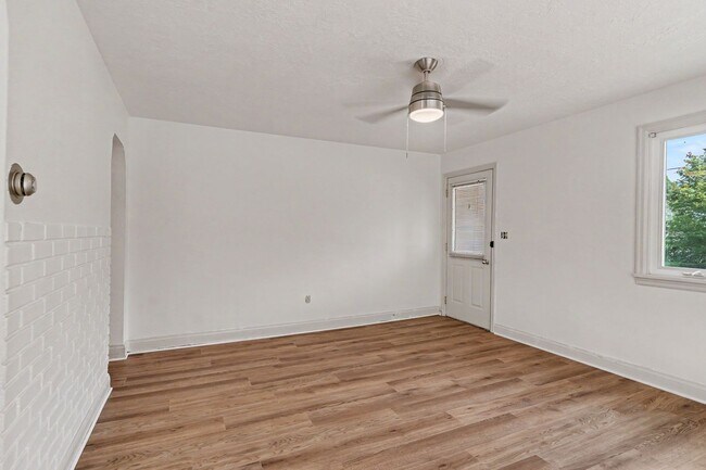 Building Photo - Winter Duplex - VPM215153W-4