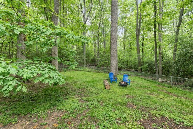 Building Photo - 12401 Wilderness Park Dr