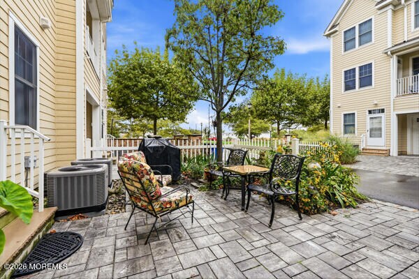 Building Photo - 11 Whitman Terrace