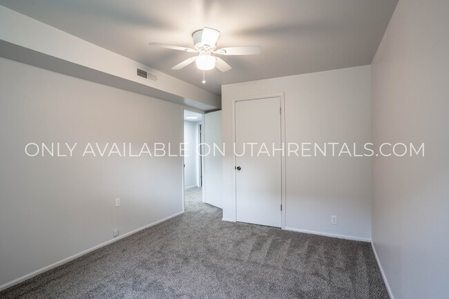 Building Photo - 338 Cedarwood Dr