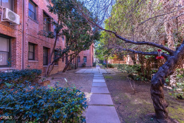 Building Photo - 139 S Los Robles Ave