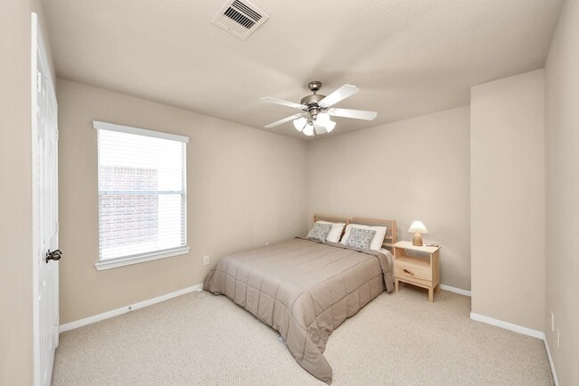 Building Photo - 9006 Sunny Brook Ln