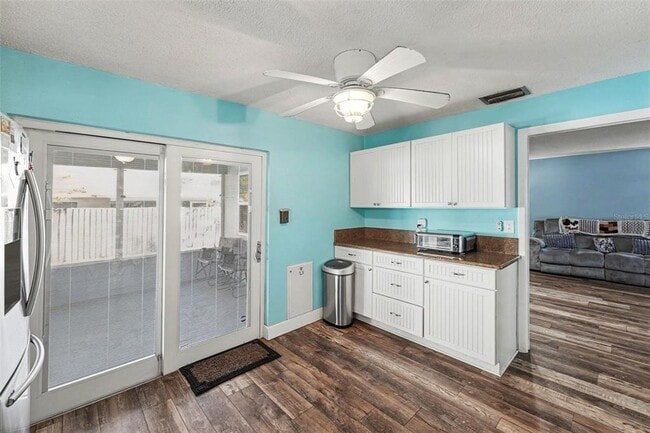 Building Photo - 2561 Blackwood Cir