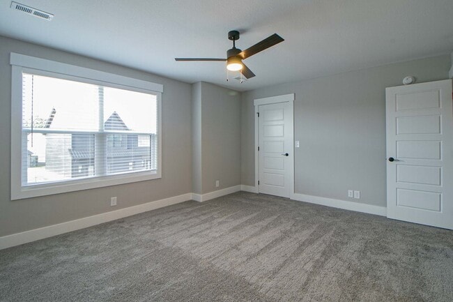 Building Photo - 1607 Jonathan Wade Cir