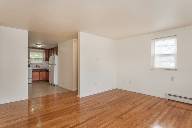 Building Photo - 101-105 Ramsdell St