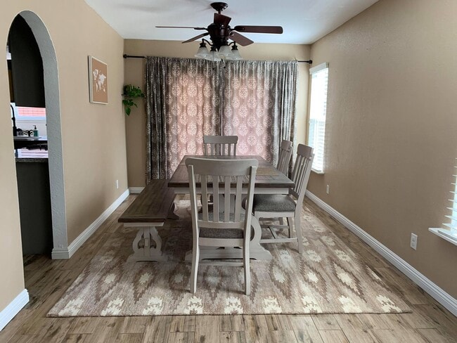 Dining Room - 20305 Klyne St