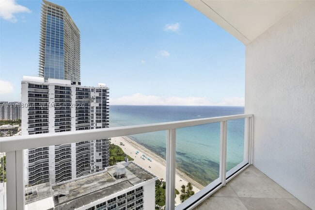 Building Photo - 16699 Collins Ave