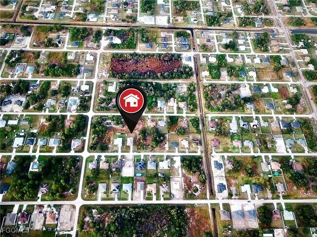 Building Photo - 2612 51st St SW