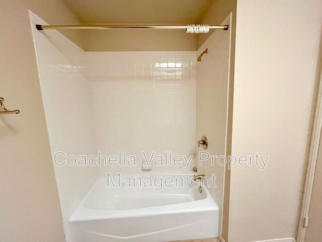 Building Photo - 112 Avellino Cir