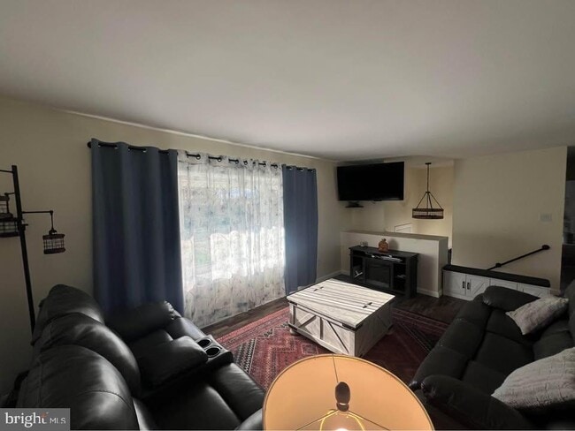 Building Photo - 214 Erford Rd