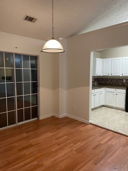 Building Photo - 8140 Sterling Lakes Ct