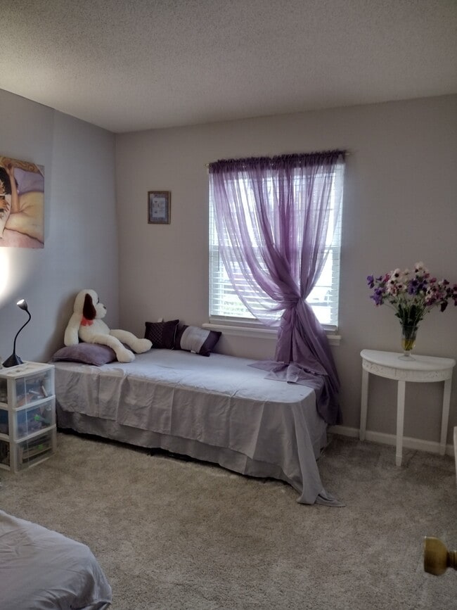 Building Photo - 5667 Hornaday Rd