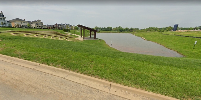 Building Photo - Norton Commons Rental