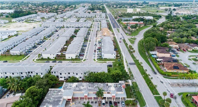 Building Photo - 28754 SW 134th Ct